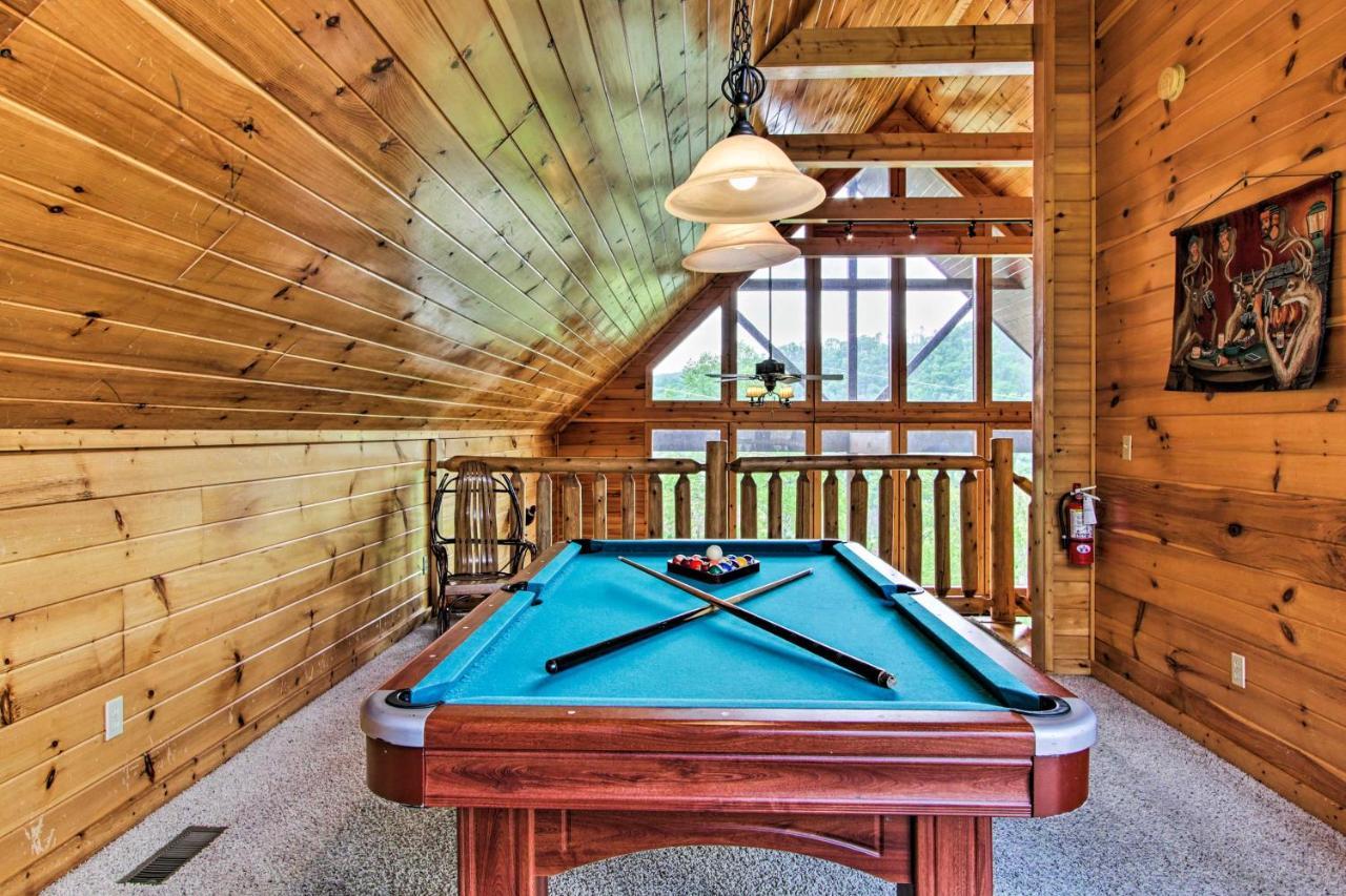 Expansive Gatlinburg Cabin Hot Tub, Deck And Grill! Exteriör bild