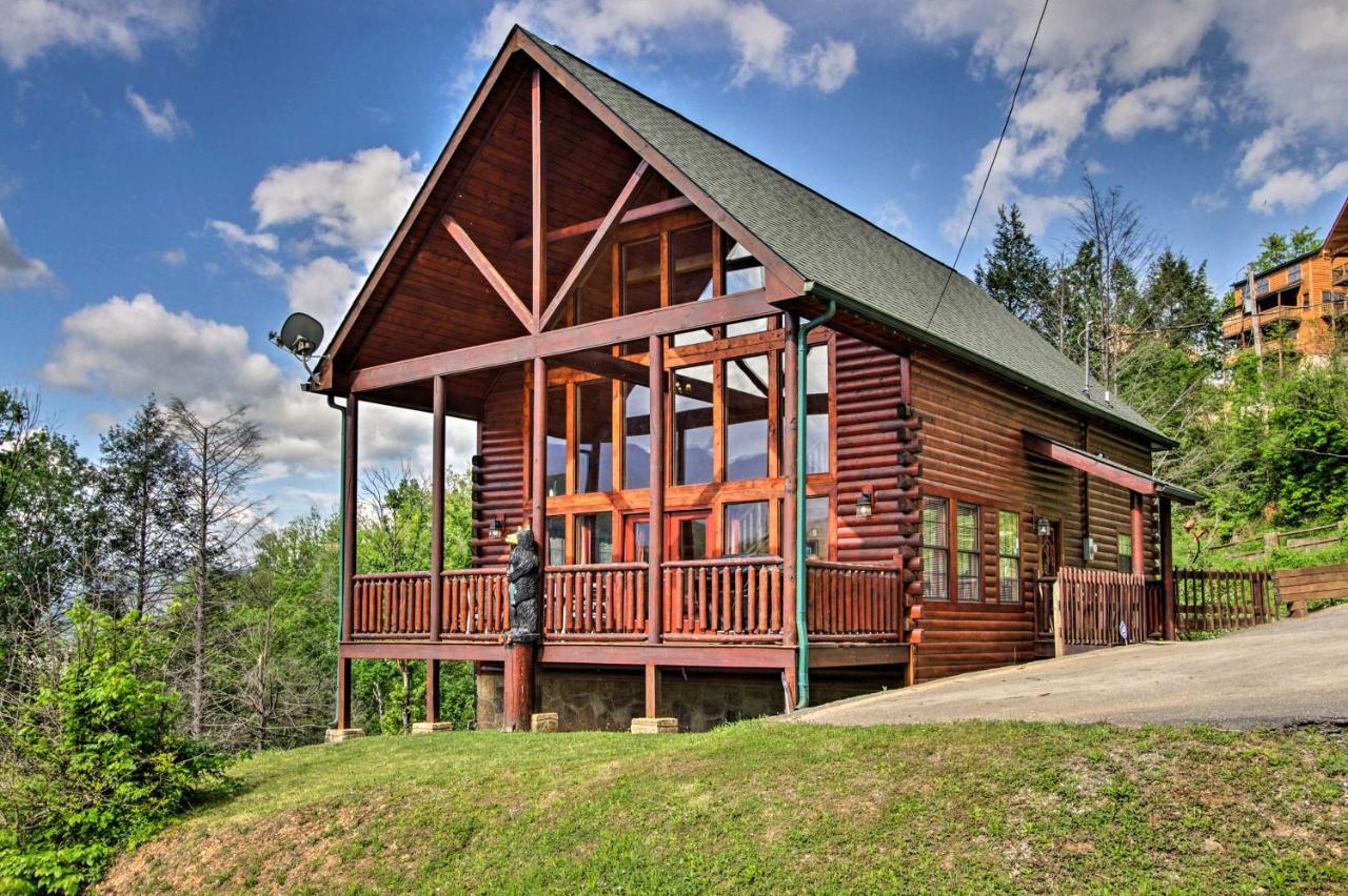 Expansive Gatlinburg Cabin Hot Tub, Deck And Grill! Exteriör bild