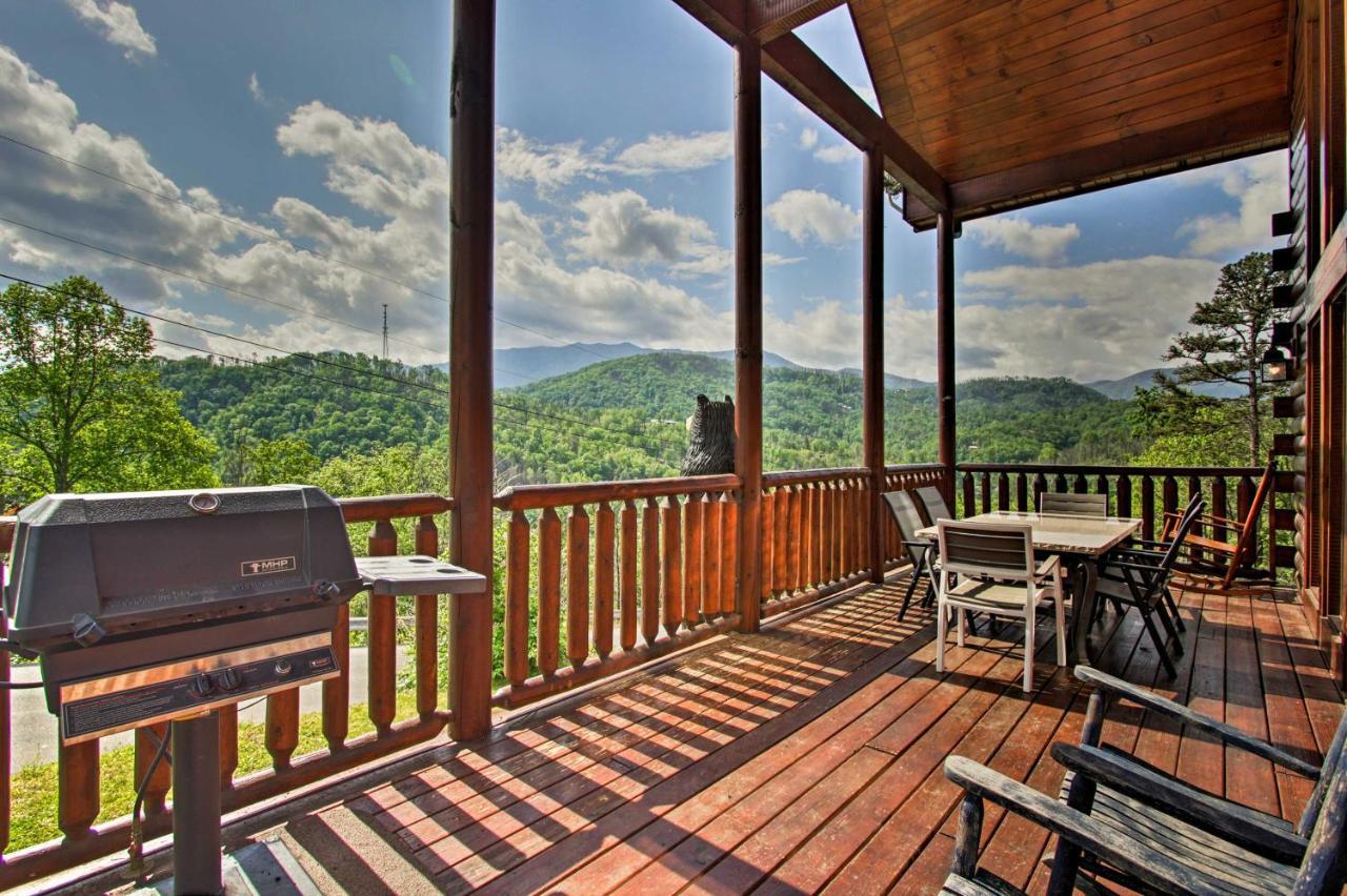 Expansive Gatlinburg Cabin Hot Tub, Deck And Grill! Exteriör bild