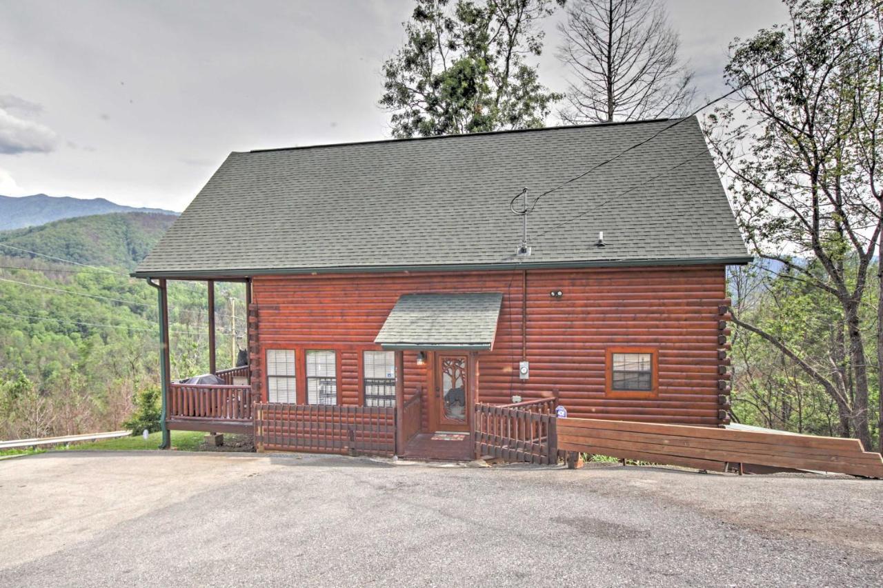 Expansive Gatlinburg Cabin Hot Tub, Deck And Grill! Exteriör bild