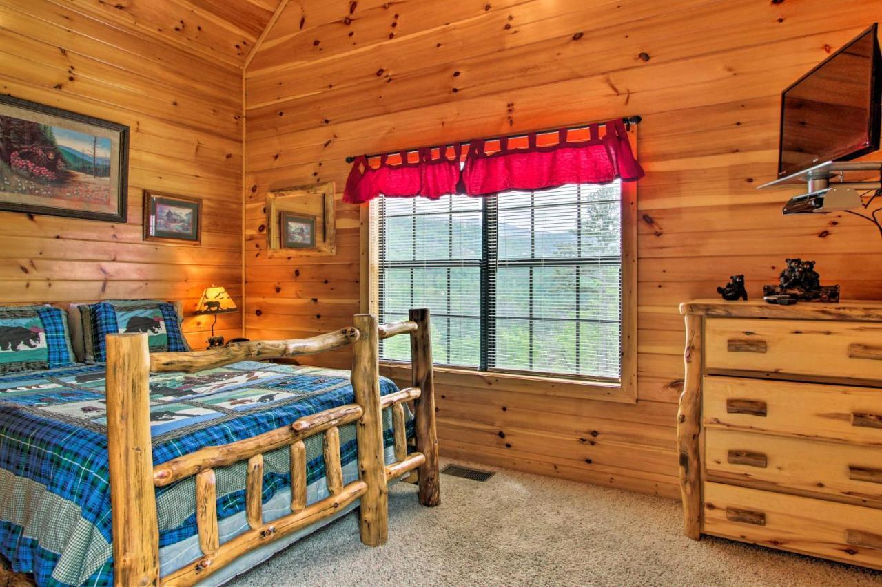 Expansive Gatlinburg Cabin Hot Tub, Deck And Grill! Exteriör bild